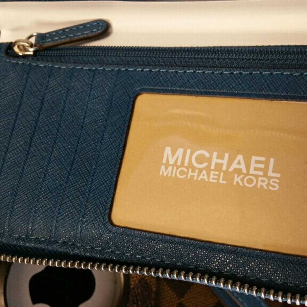 Michael Kors wallet